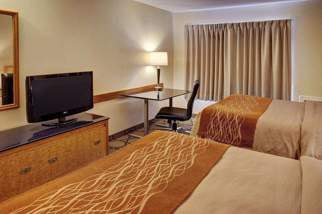 Comfort Inn Kirkland Lake Buitenkant foto
