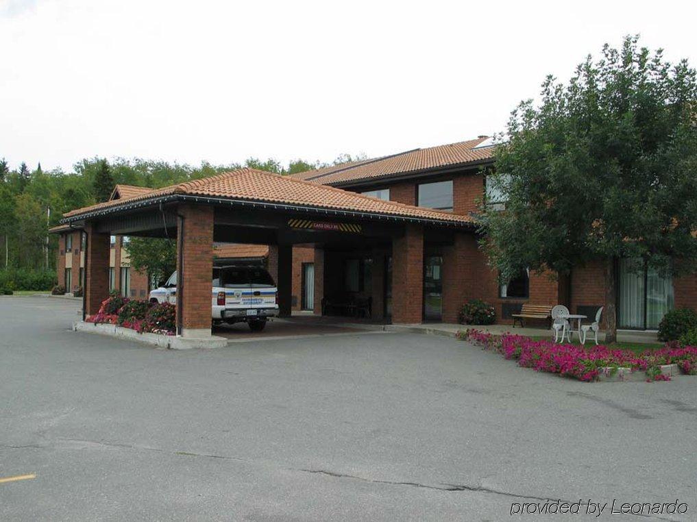 Comfort Inn Kirkland Lake Buitenkant foto