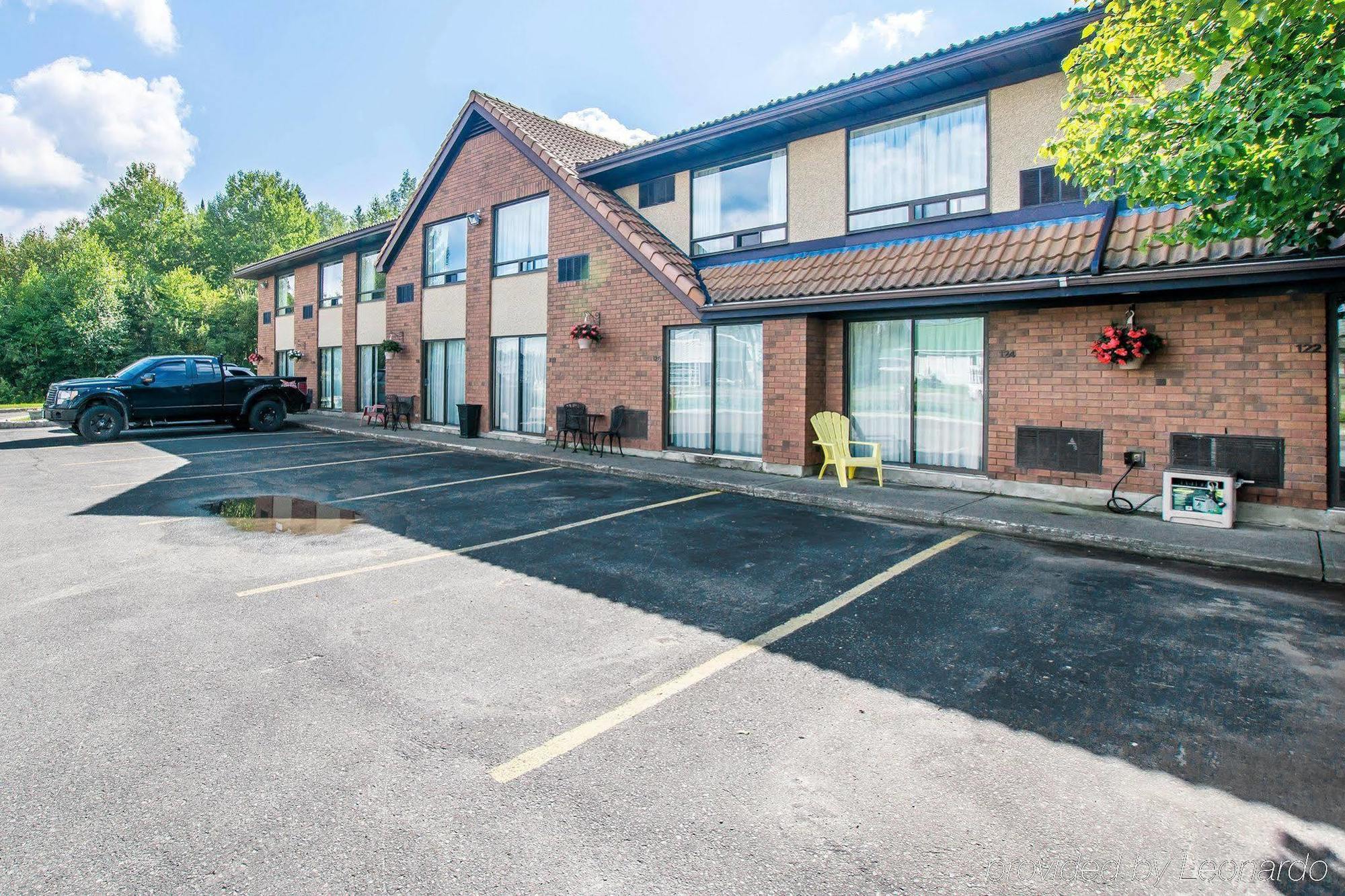 Comfort Inn Kirkland Lake Buitenkant foto
