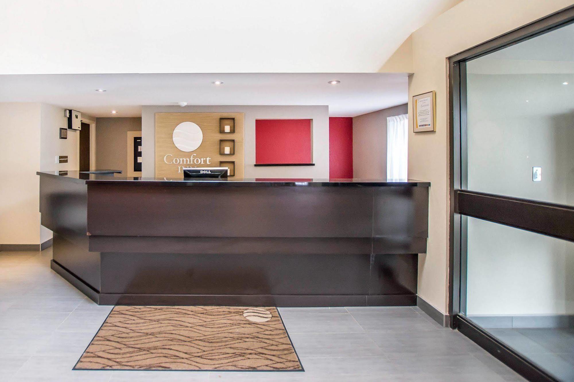 Comfort Inn Kirkland Lake Buitenkant foto